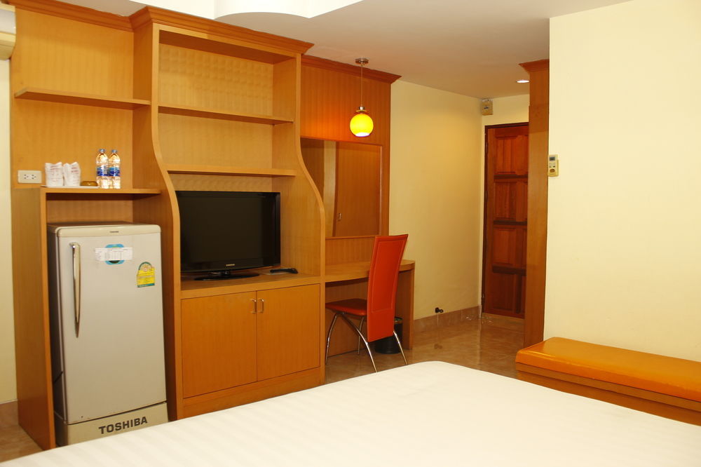 V Style Boutique Hotel Pattaya Ngoại thất bức ảnh