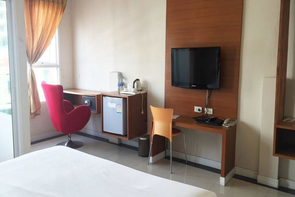V Style Boutique Hotel Pattaya Ngoại thất bức ảnh