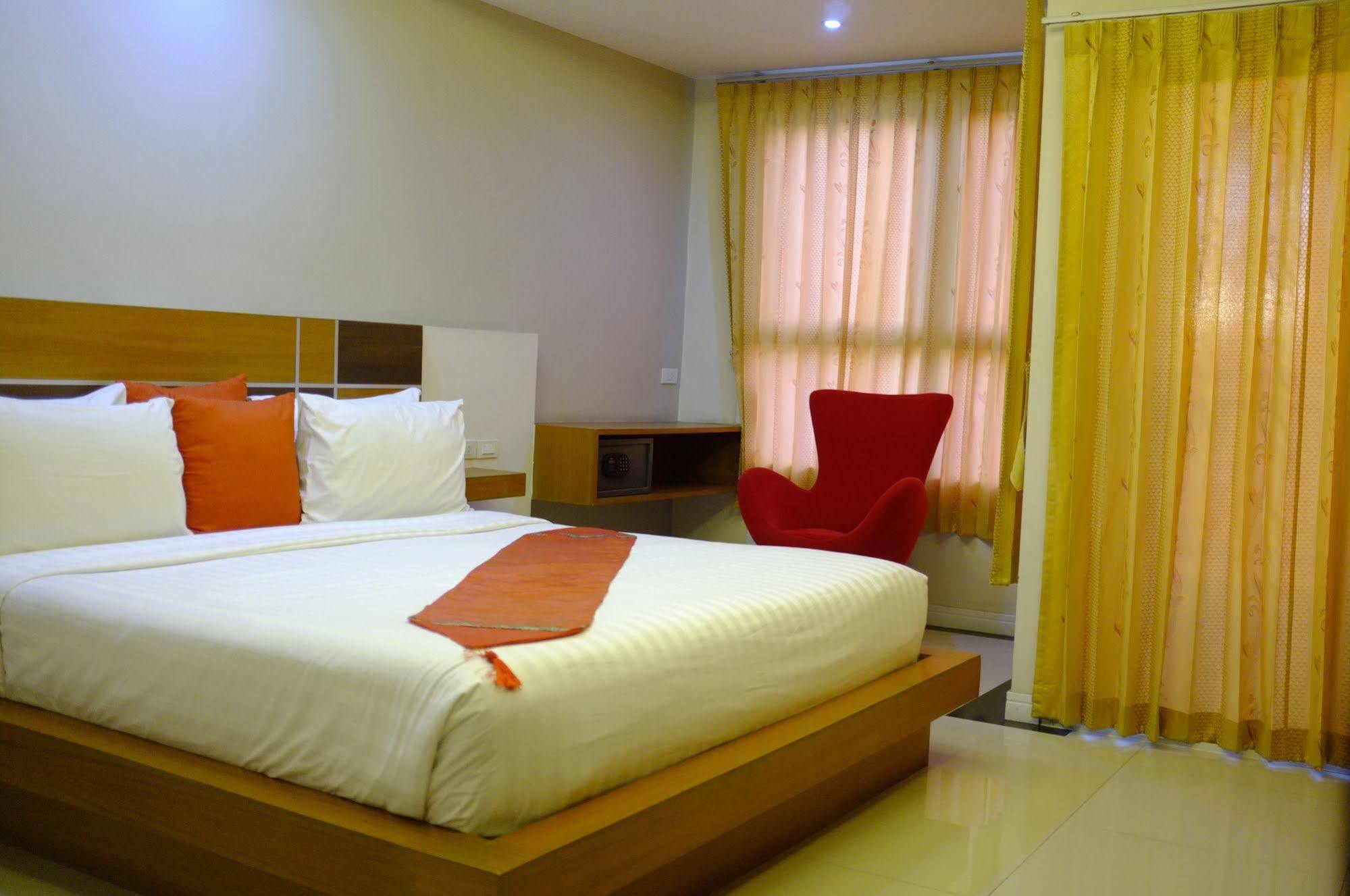 V Style Boutique Hotel Pattaya Ngoại thất bức ảnh