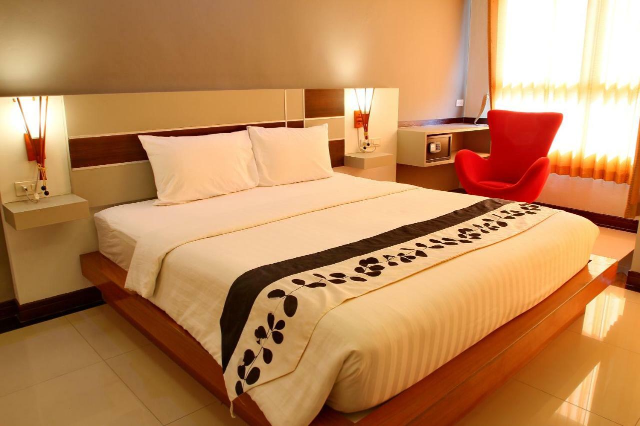 V Style Boutique Hotel Pattaya Ngoại thất bức ảnh