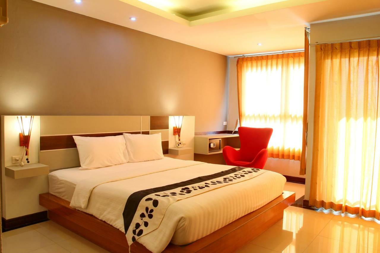 V Style Boutique Hotel Pattaya Ngoại thất bức ảnh
